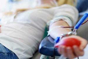 ସମାଜ ପାଇଁ ସୃଷ୍ଟି କଲେ ଉଦାହରଣ, ଅପରିଚିତ ନାବାଳିକାର ଜୀବନ ବଞ୍ଚାଇବା ପାଇଁ ରମଜାନ ମାସର ରୋଜା ଭାଙ୍ଗି କଲେ ରକ୍ତଦାନ