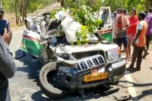 ୧୦୮ ଆମ୍ବୁଲାନ୍ସ ଓ ଟ୍ରକ୍ ମଧ୍ୟରେ ମୁହାଁମୁହିଁ ଧକ୍କା, ଆମ୍ବୁଲାନ୍ସ ଡ୍ରାଇଭର ଗୁରୁତର