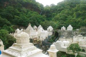 ଏପରି ଏକ ମନ୍ଦିର ଯେଉଁଠି ହୁଏ ଚନ୍ଦନ ଓ କେଶର ବର୍ଷା…..ଜାଣନ୍ତୁ କେଉଁଠି