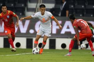 ମେସିଙ୍କୁ ପଛରେ ପକାଇଲେ ଛେତ୍ରୀ