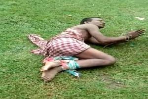 ଭତ୍ତା ଟଙ୍କା ପାଇଁ ବାପାକୁ ହତ୍ୟା କଲା ପୁଅ, ଅଭିଯୁକ୍ତ ପୁଅକୁ କାବୁ କରି ହାତ ଗୋଡ଼ ବାନ୍ଧି ପୁଲିସରେ ଜିମା ଦେଲେ ଗ୍ରାମବାସୀ