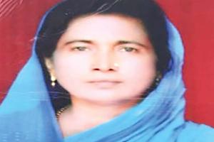 ଦୃଢ଼ ଇଚ୍ଛାଶକ୍ତି ଆଣିଲା ସଫଳତା : ୫୭ ବର୍ଷ ବୟସରେ ମାଟ୍ରିକ୍‍ ପାସ୍‍କଲେ ଆଶାଦିଦି