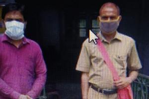 ସଚେତନ କରାଉଛନ୍ତି ‘ଭ୍ୟାକସିନ୍ ମ୍ୟାନ୍’