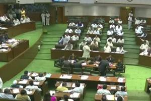 ବିଧାନସଭାରେ ହଟ୍ଟଗୋଳ କରି ୧୨ ବିଜେପି ବିଧାୟକ ବର୍ଷକ ପାଇଁ ହେଲେ ନିଲମ୍ବିତ