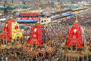 ସରିଲା ପହଣ୍ଡି , ବାଟରେ ମାଉସୀ ପାଖରୁ ପୋଡ଼ ପିଠା ଖାଇ ଶ୍ରୀମନ୍ଦିର ଯିବେ ତିନି ଠାକୁର