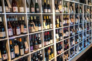 ଏଣିକି ରାଜ୍ୟରେ ରାତି ୩ଟା ଯାଏଁ ଖୋଲା ରହିବ ବାର