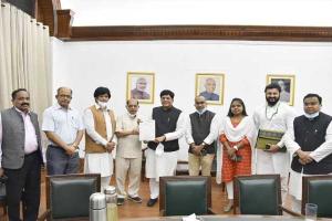 ବକେୟା ସବସିଡ୍ ଟଙ୍କା ପ୍ରଦାନ ଓ ବଳକା ଚାଉଳ ଉଠାଣ ପ୍ରସଙ୍ଗରେ କେନ୍ଦ୍ର ମନ୍ତ୍ରୀ ପୀୟୁଷ ଗୋୟଲଙ୍କୁ ଭେଟିଲା ବିଜେଡି ସଂସଦୀୟ ଦଳ