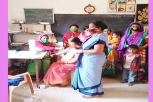 କରୋନା ଲଢ଼େଇର ସମ୍ମୁଖ ଯୋଦ୍ଧା ପୁଷ୍ପଲତା: କରୋନା କାଳରେ ମାନସିକ ଦୁଃଶ୍ଚିନ୍ତାରୁ ମୁକୁଳି କିପରି କରୋନା ସହ ଲଢ଼ିବ ସେ ନେଇ ଦେଉଛନ୍ତି ସଚେତନତାର ବାର୍ତ୍ତା