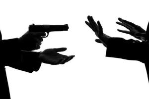 ଦାଦାବଟି ପାଇଁ ବ୍ୟବସାୟୀଙ୍କୁ ମରଣାନ୍ତକ ଆକ୍ରମଣ