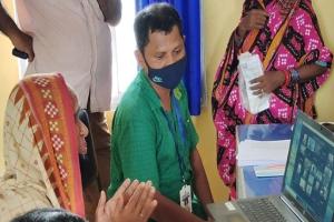 ‘ମୋ ନିବେଦନ’ କାର୍ଯ୍ୟକ୍ରମରେ ଭିଡିଓ କନ୍ଫରେନ୍ସିଂ ମାଧ୍ୟମରେ ପଞ୍ଚାୟତବାସୀଙ୍କ ସହ କଥା ହେଲେ ଜିଲ୍ଲାପାଳ