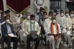 ମୋଦିଙ୍କ ନୂଆ ଟିମ୍: ଶପଥ ନେଲେ ୪୩ ମନ୍ତ୍ରୀ ; ୧୫ଙ୍କୁ  କ୍ୟାବିନେଟ୍ ଓ  ୨୮ ଜଣଙ୍କୁ ରାଷ୍ଟ୍ରମନ୍ତ୍ରୀ