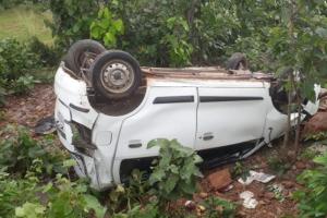 ୪୦ ଫୁଟ ତଳକୁ ଖସିଲା କାର: ୨ଗୁରୁତର, ୧ ଆହତ