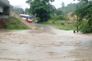 ମାଲକାନଗିରିରେ ପ୍ରବଳ ବର୍ଷା : କୋରକୋଣ୍ଡା ପୋଲ ଉପରେ ପାଣି, ଯାତାୟାତ ବନ୍ଦ