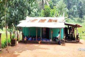 ମାଓପ୍ରବଣ ଅଞ୍ଚଳରେ ଜ୍ଞାନର ଦୀପ ଜାଳିବାକୁ ପଣ କରିଛନ୍ତି ଶିକ୍ଷକ ମଙ୍ଗଳରାମ, ନିଜ ଘରକୁ କରିଛନ୍ତି ବିଦ୍ୟାଳୟ