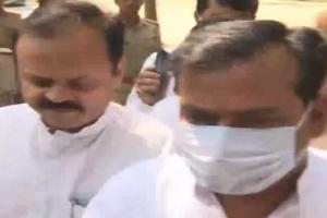 କ୍ରାଇମବ୍ରାଞ୍ଚ ଅଫିସରେ ପହଞ୍ଚିଲେ କେନ୍ଦ୍ରମନ୍ତ୍ରୀ ଅଜୟ ମିଶ୍ରଙ୍କ ପୁଅ ଆଶିଷ ମିଶ୍ର