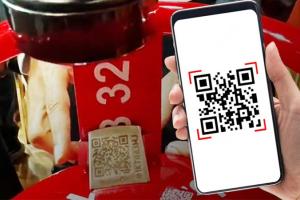 ଗ୍ୟାସ୍‌ ଚୋରି ରୋକିବାକୁ ସରକାରଙ୍କ ବଡ ପଦକ୍ଷେପ: ଏଣିକି ଘରକୁ ଆସିବ କ୍ୟୁଆର କୋଡ୍‌ ଥିବା ଏଲପିଜି ସିଲିଣ୍ଡର