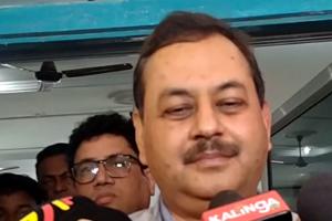 ପଦମପୁର ଉପନିର୍ବାଚନ: ସ୍ଥିତି ପରଖିଲେ ରାଜ୍ୟ ମୁଖ୍ୟ ନିର୍ବାଚନ ଅଧିକାରୀ, ନିର୍ବାଚନ ପ୍ରସ୍ତୁତି ନେଇ ଜିଲ୍ଲା ପ୍ରଶାସନ ସହ କଲେ ଆଲୋଚନା