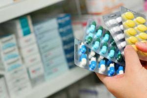 ବିନା ପ୍ରେସ୍‌‌କ୍ରିପ୍‌‌ସନରେ ଋତୁସ୍ରାବ ଔଷଧର ଅନିୟନ୍ତ୍ରିତ ବିକ୍ରି, ନିଷ୍ପତ୍ତି ନେବାକୁ ଜନସ୍ୱାସ୍ଥ୍ୟ ନିର୍ଦ୍ଦେଶକଙ୍କୁ ହାଇକୋର୍ଟଙ୍କ ନିର୍ଦ୍ଦେଶ