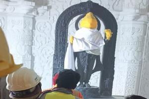 ଗର୍ଭଗୃହରେ ବିରାଜିଲେ ପ୍ରଭୁ ଶ୍ରୀରାମ, ସାମ୍ନାକୁ ଆସିଲା ପ୍ରଥମ ଝଲକ