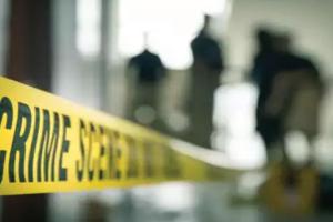 ମୋବାଇଲରେ କଥାହେବାକୁ ମନା କରିବାରୁ ବାପାମାଆଙ୍କୁ ପନିକିରେ ଆକ୍ରମଣ କଲା ଝିଅ