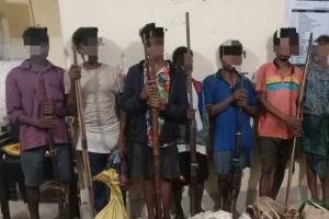 ଶିମିଳିପାଳରୁ ୯ଶିକାରୀ ଗିରଫ, ସମ୍ବରମାଂସ ସହିତ ୯ ଦେଶୀବନ୍ଧୁକ ଜବତ