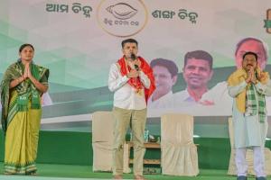 ଲୋକଙ୍କ ଅଭିଯୋଗର ଶୀଘ୍ର ସମାଧାନ ନବୀନଙ୍କ ଗ୍ୟାରେଣ୍ଟି : କାର୍ତ୍ତିକ ପାଣ୍ଡିଆନ