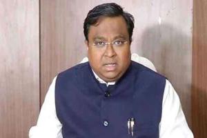 ସରକାରୀ କର୍ମଚାରୀଙ୍କୁ ECI ଜରିଆରେ ବଦଳାଇବାକୁ ଧମକାଉଛି ରାଜ୍ୟ ବିଜେପି: ବିଜେଡ଼ି ସାଂସଦ ସସ୍ମିତ ପାତ୍ର