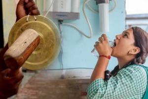 ଛାତ୍ରଛାତ୍ରୀମାନଙ୍କ ଡିହାଇଡ୍ରେସନ ସମସ୍ୟା ଦୂର ପାଇଁ ଏଣିକି ରାଜ୍ୟର ସବୁ ସ୍କୁଲରେ ବାଜିବ ଜଳପାନ ବିରତି ଘଣ୍ଟି
