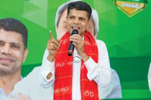 ଜଣେ କେନ୍ଦ୍ରମନ୍ତ୍ରୀ ଓ ଭୁବନେଶ୍ୱର ସାଂସଦଙ୍କ ପାଇଁ ଶ୍ରୀମନ୍ଦିର ପରିକ୍ରମା ପ୍ରକଳ୍ପ-ଏକାମ୍ର ପ୍ରକଳ୍ପ କାମ ବିଳମ୍ବ ହେଲା: କାର୍ତ୍ତିକ ପାଣ୍ଡିଆନ