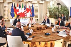 ରୁଷ ବିରୋଧୀ ଆଭିମୁଖ୍ୟ ରଖି ଶେଷହେଲା ଜି-୭ ସମ୍ମିଳନୀ: ରୁଷିଆ ସମ୍ପତ୍ତିରେ ପୁନର୍ବିନ୍ୟାସ ହେବ ୟୁକ୍ରେନ