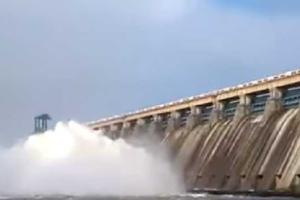 ଖୋଲିଲା ହୀରାକୁଦର ଆଉ ୬ଟି ଗେଟ୍, ମୋଟ ୧୨ଟି ଗେଟ୍ ଦେଇ ବନ୍ୟାଜଳ ନିଷ୍କାସନ ଜାରି