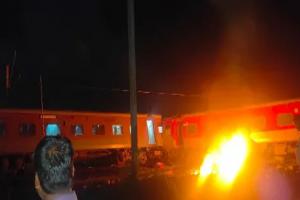 ତାମିଲନାଡ଼ୁରେ ଟ୍ରେନ ଦୁର୍ଘଟଣା: ଟ୍ରାକକୁ ଖସିଲା ୫ରୁ ଉର୍ଦ୍ଧ୍ବ ବଗି, ଏକାଧିକ ଆହତ ସୂଚନା