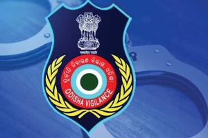 ଭିଜିଲାନ୍ସ ଜାଲରେ ସିଡିପିଓ, ୧୨ ହଜାର ଟଙ୍କା ଲାଞ୍ଚ ନେବାବେଳେ ମାଡ଼ିବସିଲା ଭିଜିଲାନ୍ସ