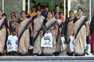 ବଦଳିବ ମିଶନ ଶକ୍ତି ମହିଳାଙ୍କ ଡ୍ରେସ୍‌ କୋଡ୍‌, ମିଳିବ ଆଇଡି କାର୍ଡ ସହ ସ୍ମାର୍ଟ ଫୋନ୍‌