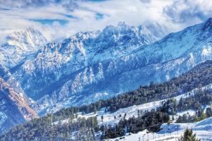 ବୈଜ୍ଞାନିକ ଆଶ୍ଚର୍ଯ୍ୟ: ୫ ବର୍ଷ ହେଲା ଉତ୍ତରାଖଣ୍ଡରେ ବଢୁଛି ଗ୍ଲାସିୟରର ଆକାର, ବଡ଼ ବିପଦର ସଙ୍କେତ