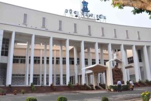 ବିଧାନସଭା ଅପଡ଼େଟ୍: ହୁଇସିଲ ମାରି କଂଗ୍ରେସର ପ୍ରତିବାଦ, ଦିନ ୧୨ ଟା ଯାଏଁ ଗୃହ ମୁଲତବି କଲେ ବାଚସ୍ପତି