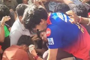 ସେଲିବ୍ରେସନ୍‌ ପଡ଼ିଲା ମହଙ୍ଗା; ବେଙ୍ଗାଲୁରୁ ଚିନ୍ନାସ୍ୱାମୀ ଷ୍ଟାଡିୟମ ବାହାରେ ଦଳାଚକଟା,  ୩ ମୃତ