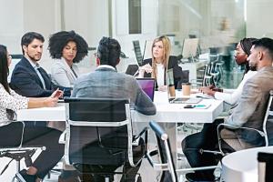 ଅଫିସ୍‌ ବୈଠକର ପ୍ରସ୍ତୁତି…