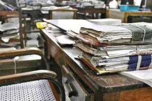 କଟକ ଜିଲ୍ଲାର ସରକାରୀ ଅଧିକାରୀଙ୍କ ଦରମା ବନ୍ଦ ନେଇ ନିର୍ଦ୍ଦେଶନାମା ସଂଶୋଧିତ, ୯୧ ନୁହେଁ ୩୬ ଜଣଙ୍କ ଦରମା ବନ୍ଦ ନେଇ ସୂଚନା