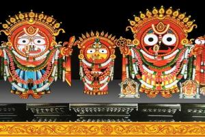 କାର୍ତ୍ତିକ ପୂର୍ଣ୍ଣିମା ଅବସରରେ ଶ୍ରୀମନ୍ଦିରରେ ସୁନାବେଶରେ ଭକ୍ତଙ୍କୁ ଦର୍ଶନ ଦେଉଛନ୍ତି ମହାପ୍ରଭୁ