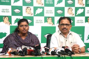 ରାଜ୍ୟ ସରକାରଙ୍କ ପ୍ରୋତ୍ସାହନରେ ବାଲି ଓ ପଥର ଚୋରି: ବିଜେଡି