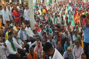 ହିଞ୍ଜିଳିରେ ବିଜେଡିର ବିଶାଳ ଜନସମ୍ପର୍କ ପଦଯାତ୍ରା; ବିକାଶମୂଳକ କାର୍ଯ୍ୟ ପାଇଁ ନବୀନ ପଟ୍ଟନାୟକଙ୍କୁ କୃତଜ୍ଞତା ଜଣାଇଲେ କର୍ମୀ 