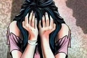 ଖୋର୍ଦ୍ଧା ବାଘମାରୀରେ ନାବାଳିକାକୁ ଗଣଦୁଷ୍କର୍ମ ଘଟଣା, ପୀଡିତାଙ୍କୁ ଭେଟିଲେ ବିଜେଡି ପ୍ରତିନିଧି ଟିମ୍ 