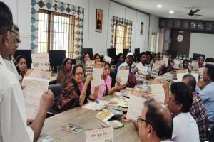 ସାନସୀମା ଉଚ୍ଚ ବିଦ୍ୟାଳୟରେ ଶିକ୍ଷା ସଭା; ସ୍କୁଲ ବାହାରେ ଥିବା ପିଲାଙ୍କୁ ମୁଖ୍ୟସ୍ରୋତକୁ ଆଣିବା ପାଇଁ ଶପଥ