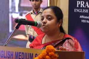 ପ୍ରଭୁଜୀ ଇଂଲିଶ ମିଡିୟମ ସ୍କୁଲର ୪୧ତମ ବାର୍ଷିକ ଉତ୍ସବରେ ବିଶିଷ୍ଟ ଲେଖିକା ତଥା ସୋଆ ପ୍ରାଚୀନ ମୁଖ୍ୟ ପ୍ରଫେସର ଗାୟତ୍ରୀବାଳା ପଣ୍ଡାଙ୍କ ଅଭିଭାଷଣ