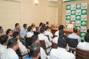 ନବୀନଙ୍କୁ ଭେଟିଲେ ନୂଆପଡ଼ା ବିଜେଡି ନେତା: ସଂଗଠନକୁ ଆହୁରି ମଜବୁତ କରିବାକୁ ନିର୍ଦ୍ଦେଶ, 'ବିଜେପିକୁ ଡରନି, ବୁଥ୍‌ ରିଗିଂର ଜବାବ ଦିଆଯିବ'