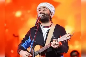 Arijit Singh: ପ୍ଲେବ୍ୟାକ୍ ସିଙ୍ଗିଂ ଛାଡ଼ିବେ ଅରିଜିତ୍ ସିଂହ, ସୋସିଆଲ ମିଡିଆରେ କଲେ ଭାବବିହ୍ୱଳ ପୋଷ୍ଟ