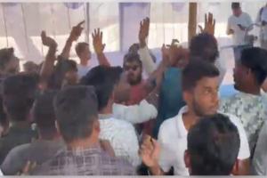 ବାଲି ଖାଦାନ ନିଲାମ ପାଇଁ ଜନଶୁଣାଣି ବେଳେ ତୁମୁଳକାଣ୍ଡ: ସପକ୍ଷ-ବିପକ୍ଷବାଦୀ ମଧ୍ୟରେ ହାତାହାତି, ବାଡ଼ାବାଡ଼ି