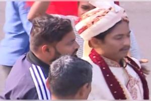 ଭାରତ ବନ୍ଦ ଭିତରେ ଫସିଗଲେ 'ବର', ବିବାହ ମଣ୍ଡପକୁ ଯିବା ପୂର୍ବରୁ ଅଟକାଇଲେ ବିକ୍ଷୋଭକାରୀ