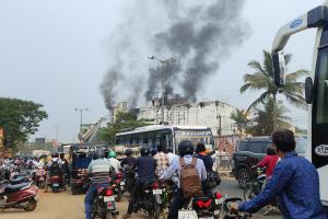 ଭୁବନେଶ୍ୱର ସୁପରମାର୍ଟରେ ଭୟାଭହ ଅଗ୍ନିକାଣ୍ଡ , ଗତ ରାତିରୁ ଜଳୁଥିବା ନିଆଁ ଏବେ ବି  ଆସିନି ଆୟତ୍ତକୁ